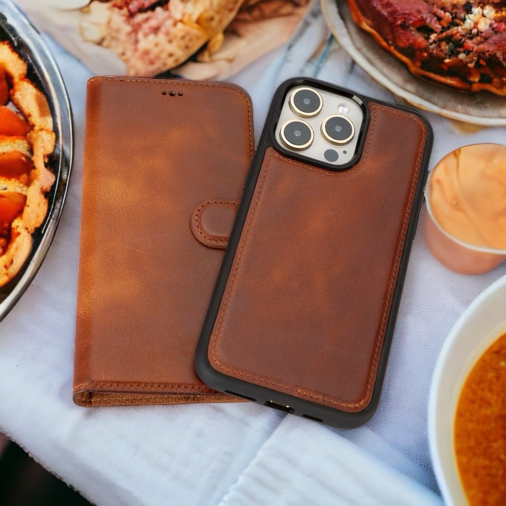 The Perfect Leather Cases for Your Devices This Thanksgiving - Bayelon