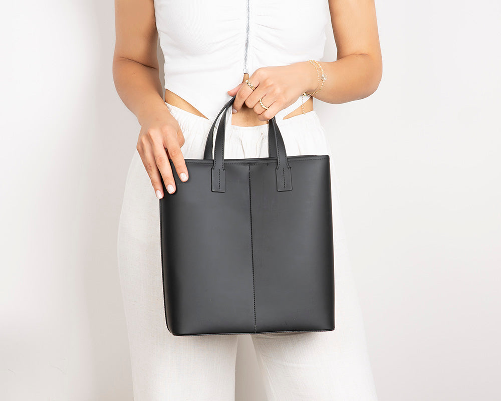 UnBranded Valetto Leather Tote Bag