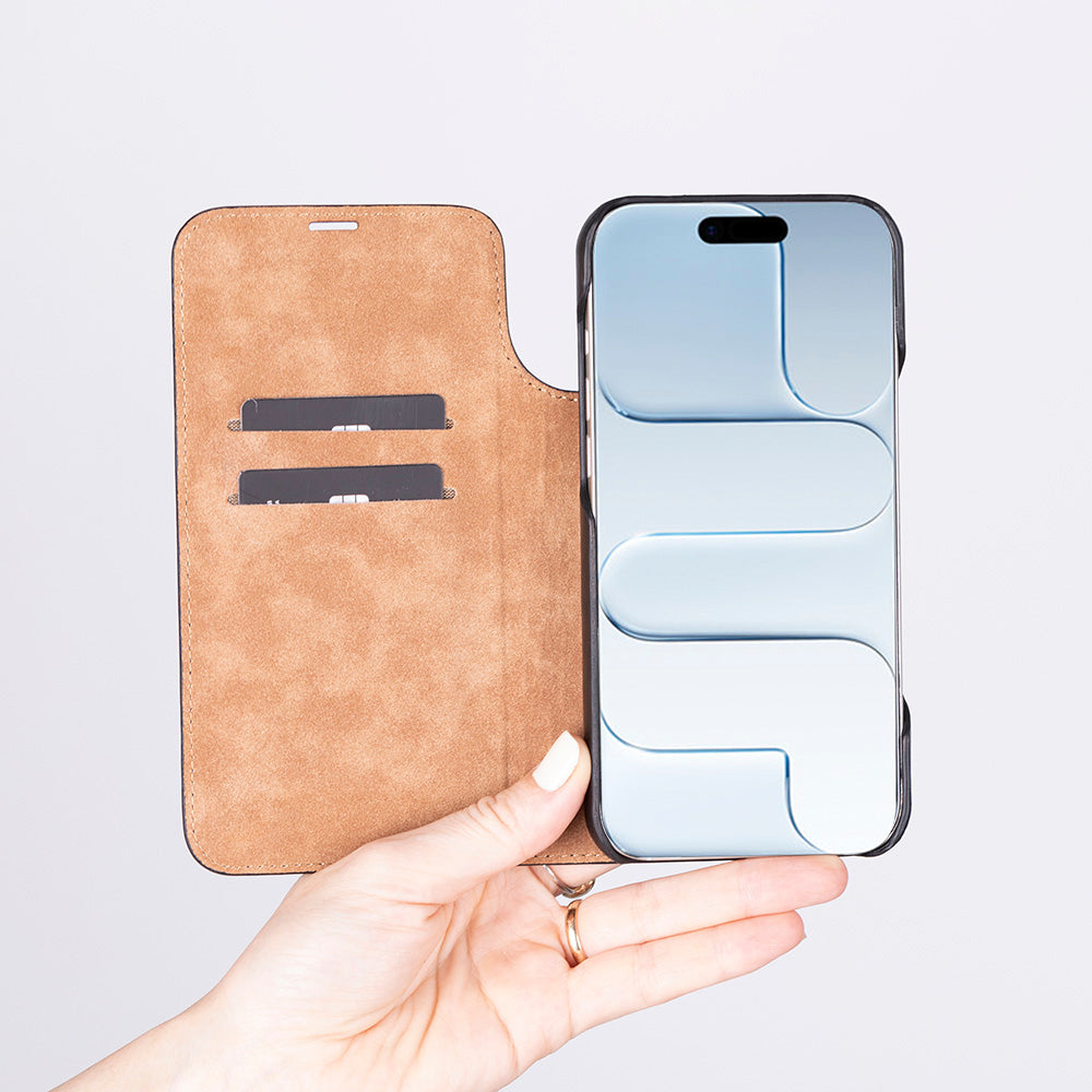 UnBranded Sonat Leather iPhone 17 Folio Case