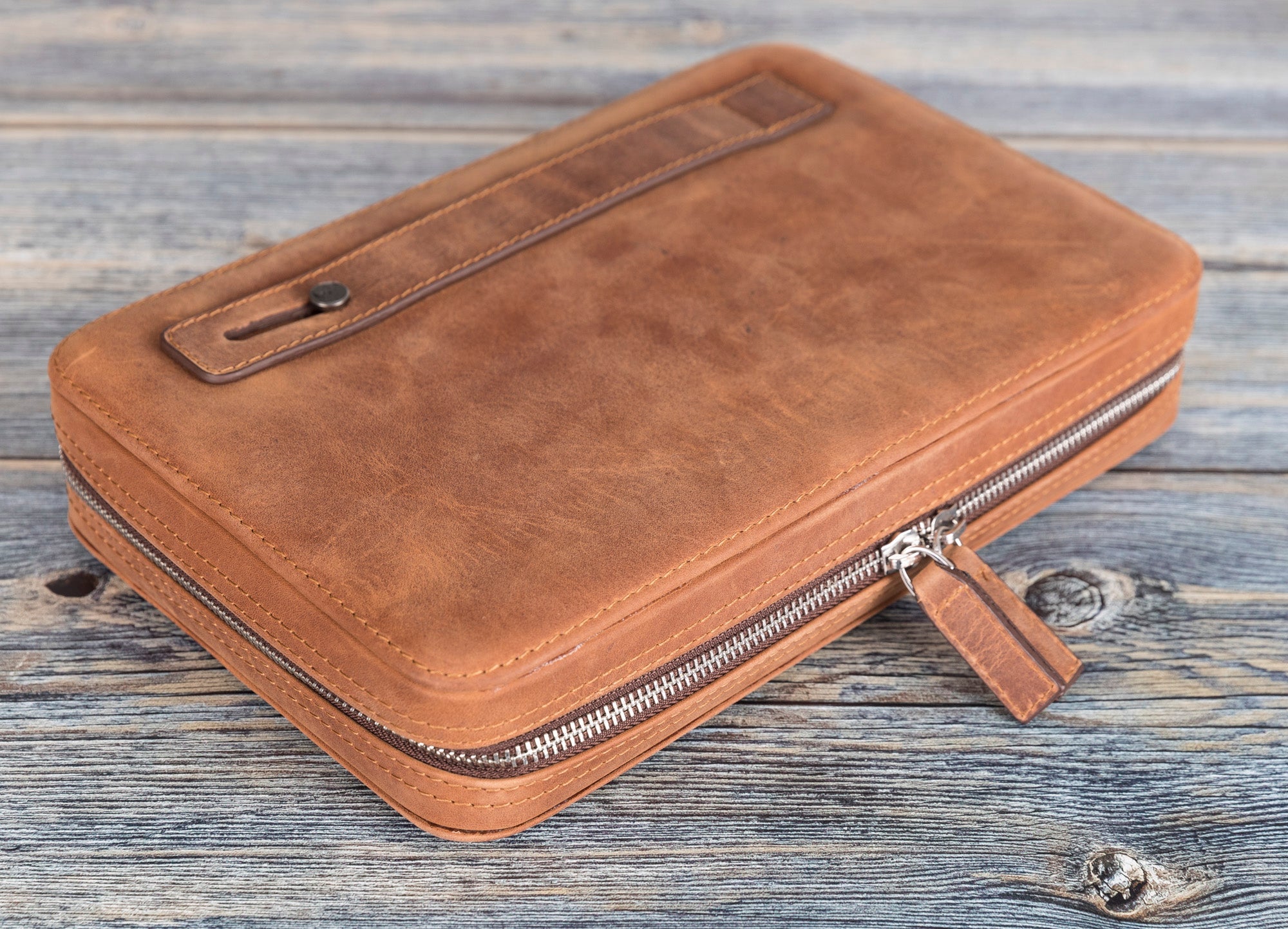 Bayelon Orbex Genuine Leather Travel Cable Organizer