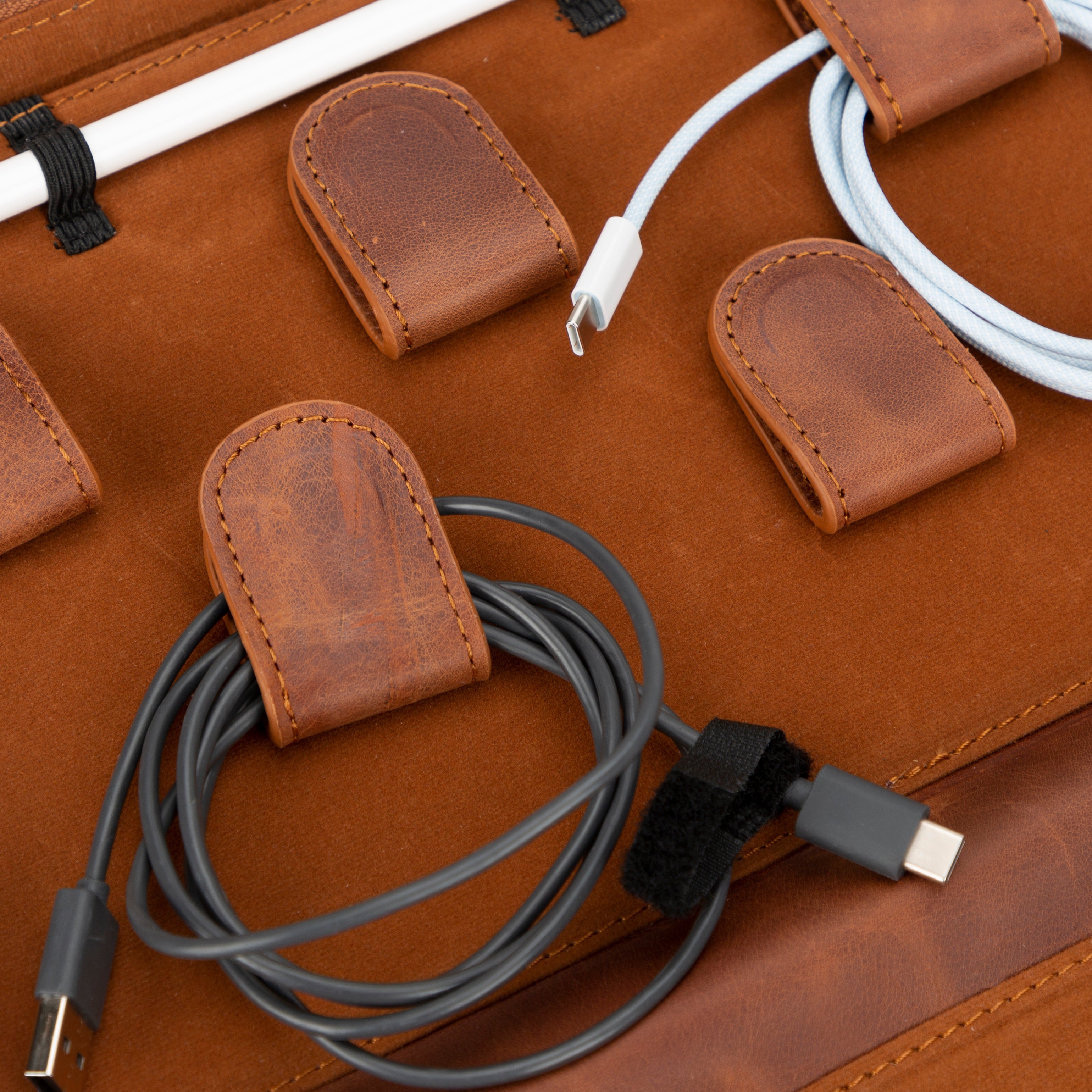 Bayelon Orbex Genuine Leather Travel Cable Organizer