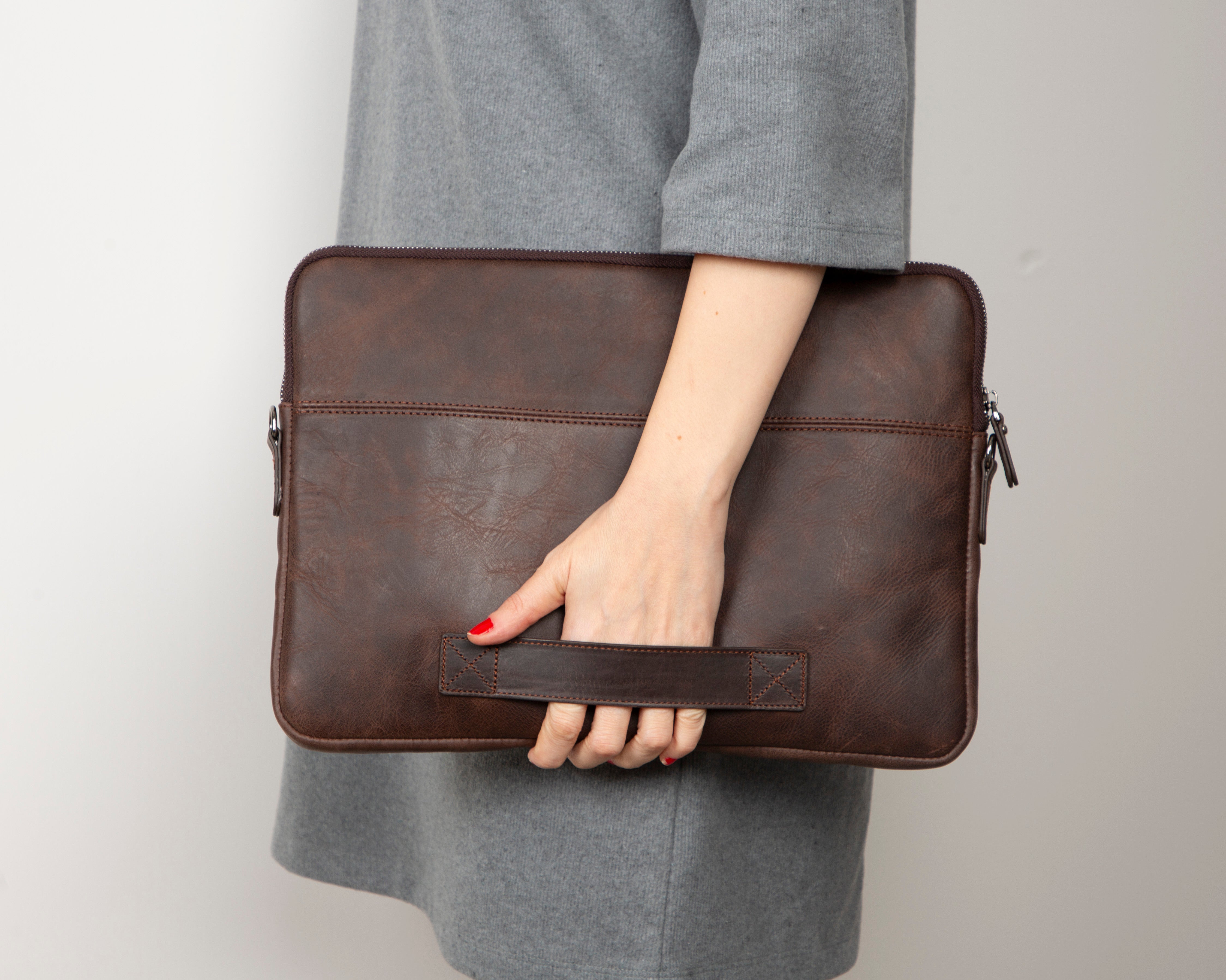 Bayelon Awe Leather Laptop & Tablet Sleeve