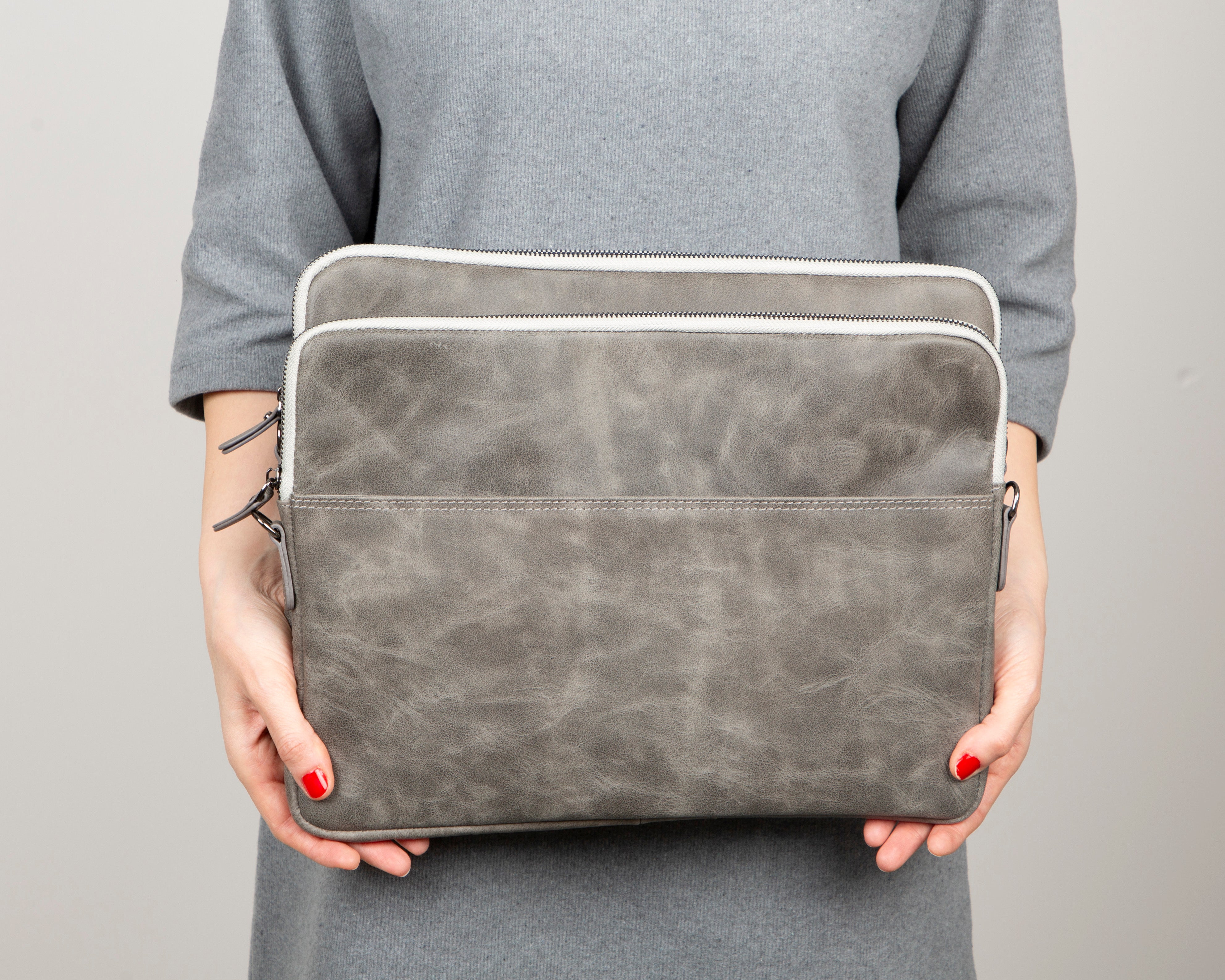 Bayelon Awe Leather Laptop & Tablet Sleeve