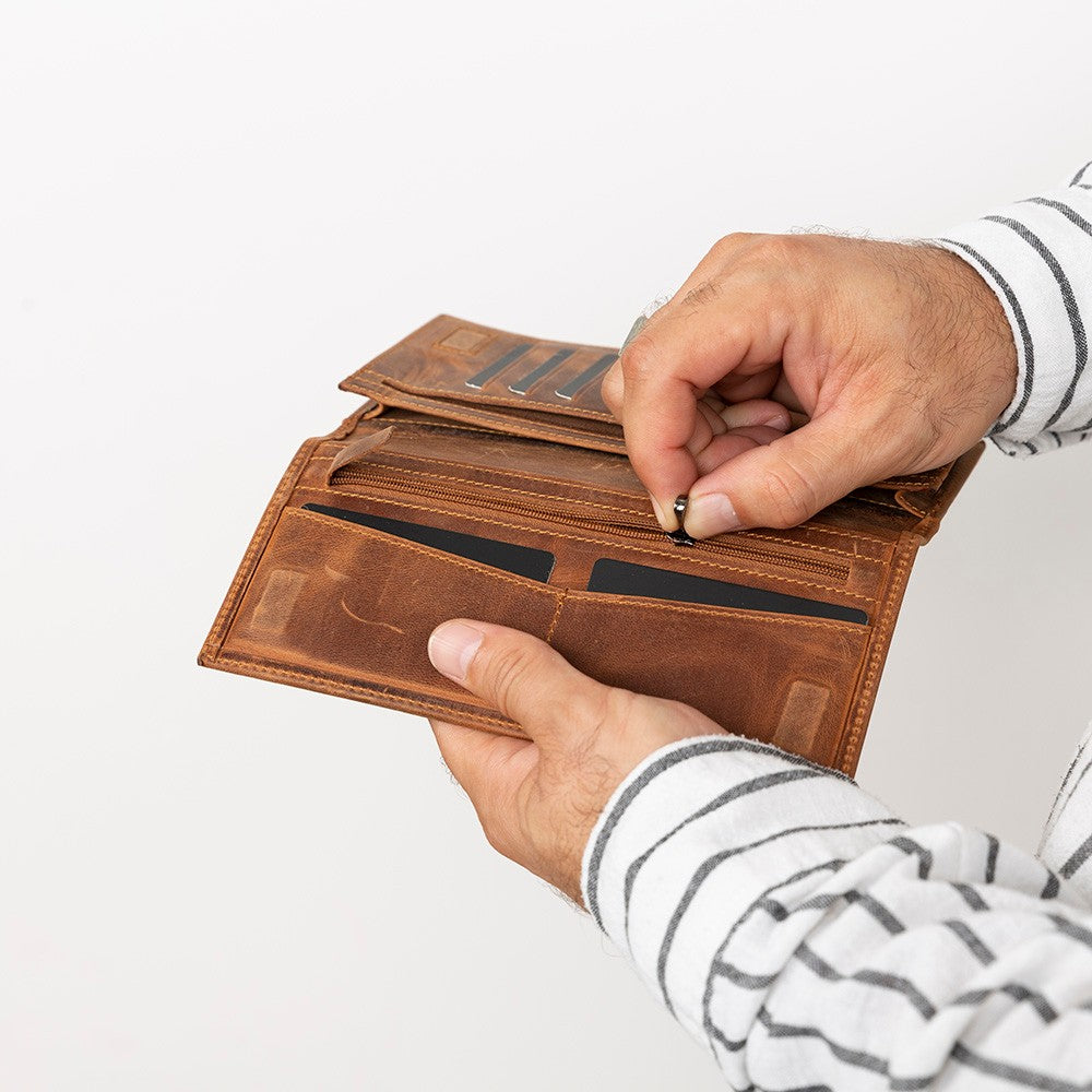 UnBranded Tenuta Leather Universal Wallet