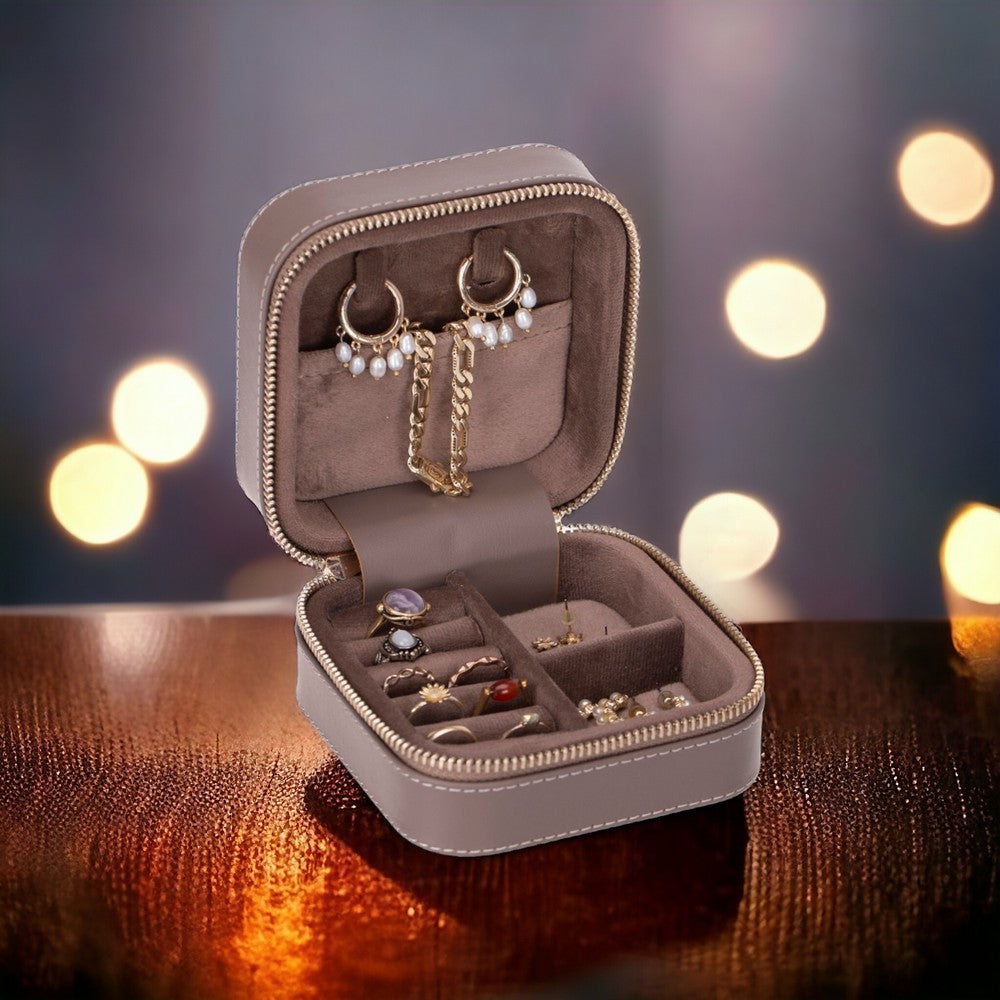 Bayelon Amanda Genuine Leather Jewelry Box