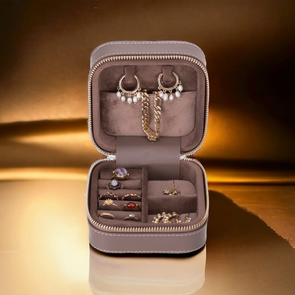 Bayelon Amanda Genuine Leather Jewelry Box