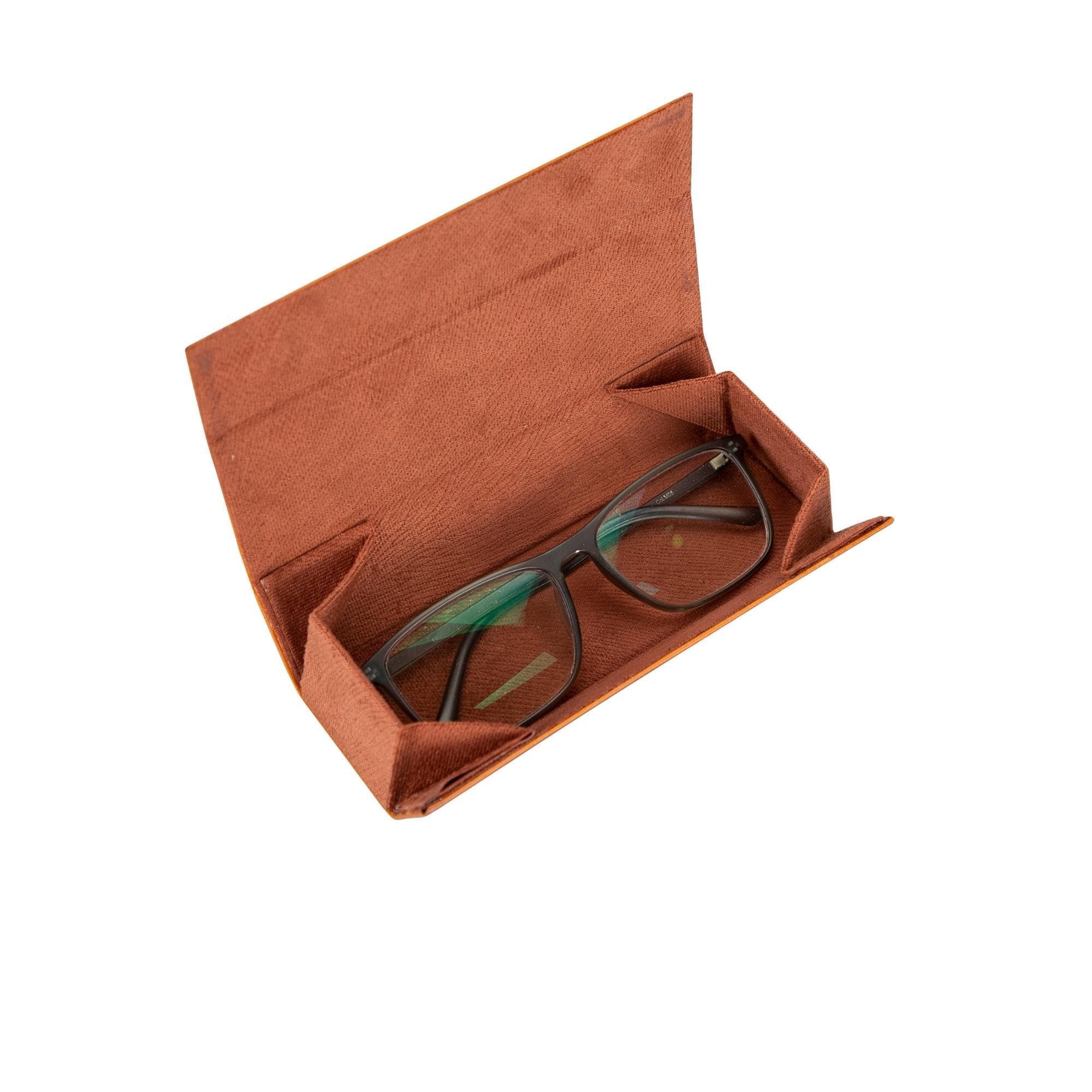 Bayelon Clever Leather Glasses Case - Premium Genuine Leather Tan