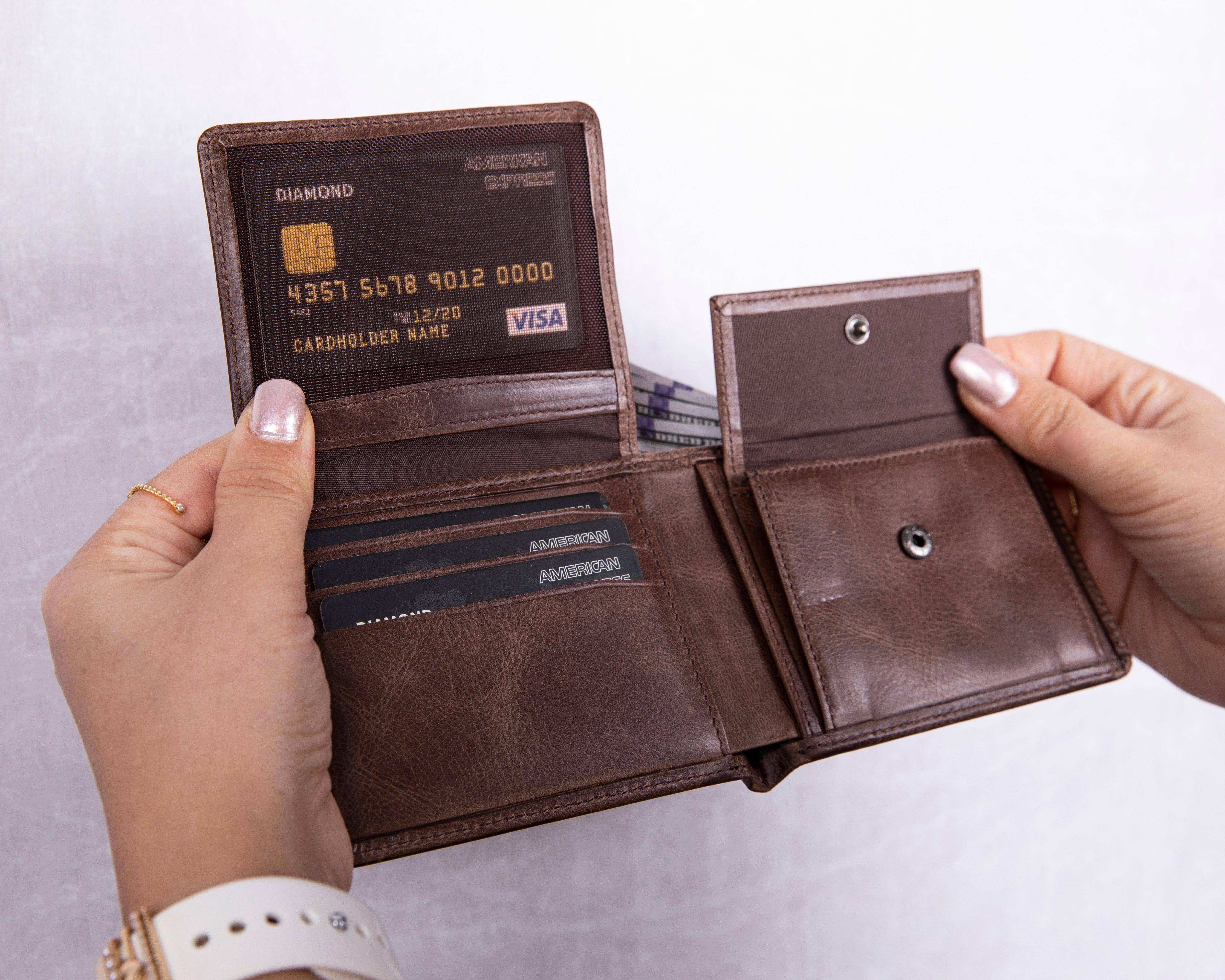 Bayelon Ben Genuine Leather Wallet