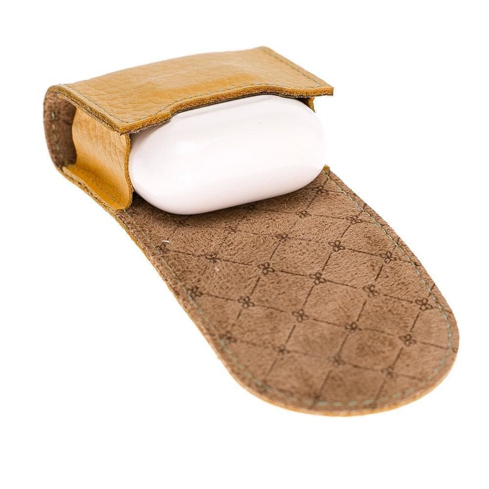 Bouletta Mai Magnet Leather AirPods 1 and AirPods 2 Case with Hook