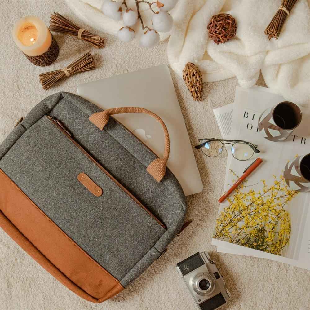 BloominBag Smokey Haze 15-16 Inch Laptop / MacBook Bag